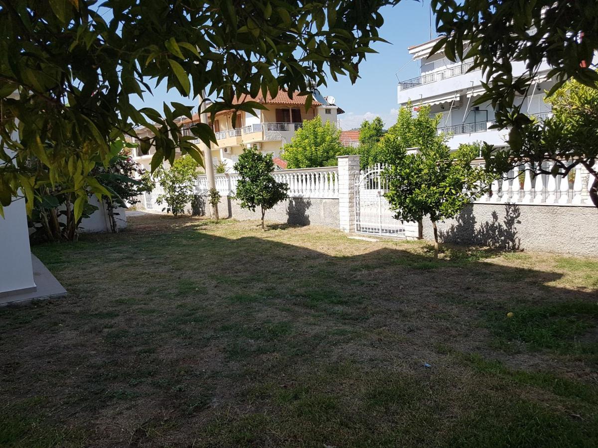 Konstantinos Apartments Ammoudia Exterior foto