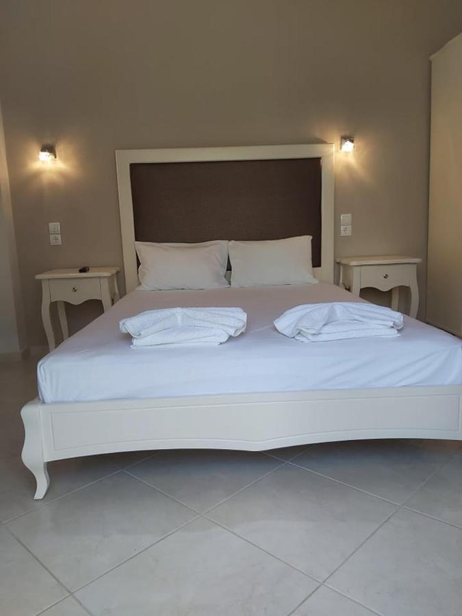 Konstantinos Apartments Ammoudia Exterior foto