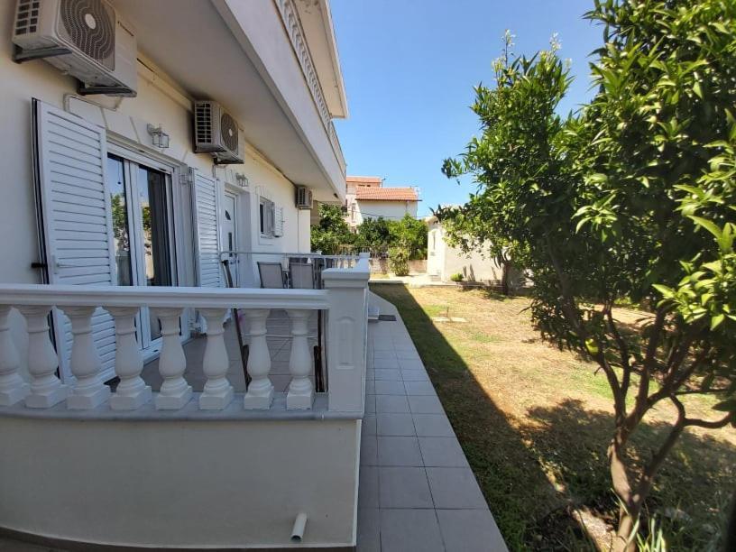 Konstantinos Apartments Ammoudia Exterior foto