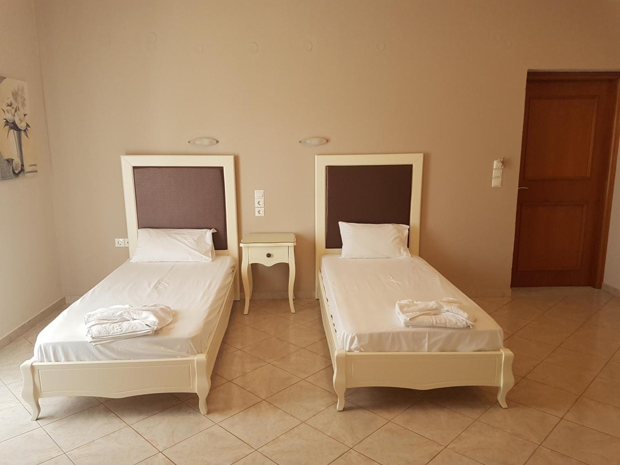 Konstantinos Apartments Ammoudia Habitación foto
